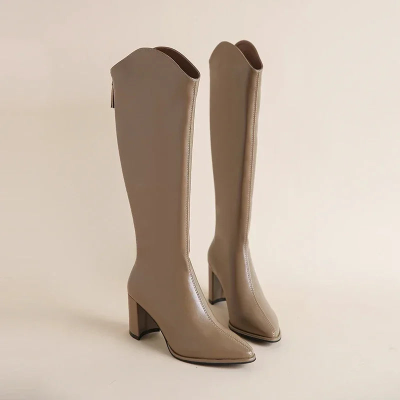 Stylowe Buty na Obcasie z Zamkiem
